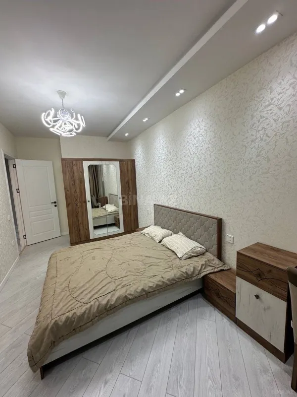 Kirayə verilir 2 otaqlı mənzil 60 m²