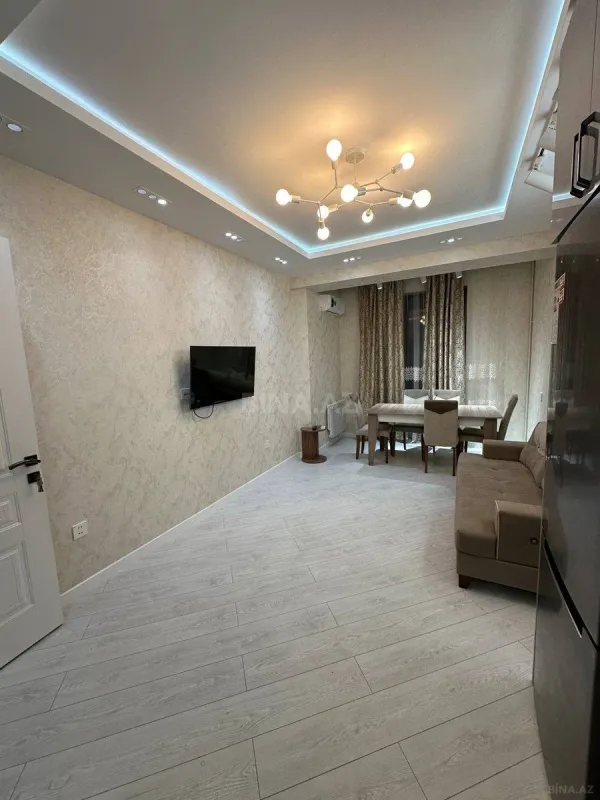 Kirayə verilir 2 otaqlı mənzil 60 m²