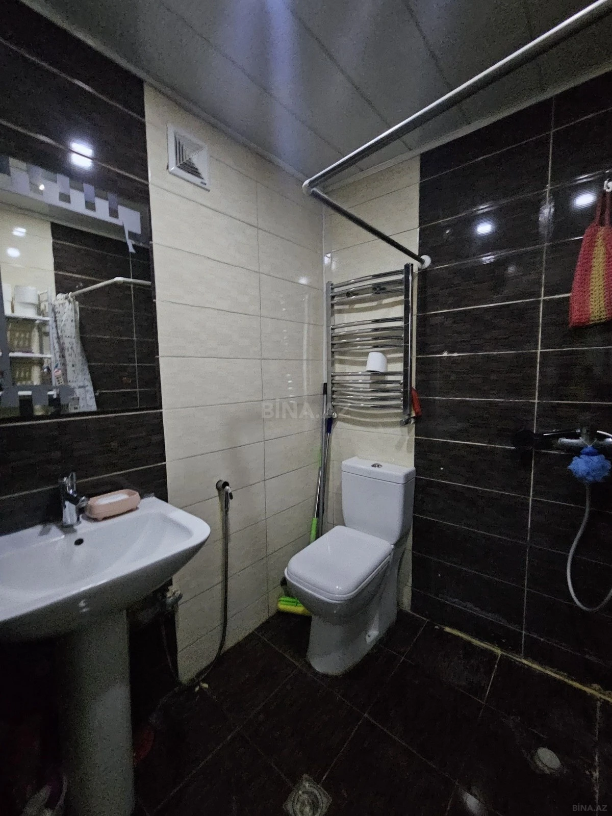 Satılır 2 otaqlı mənzil 58 m²