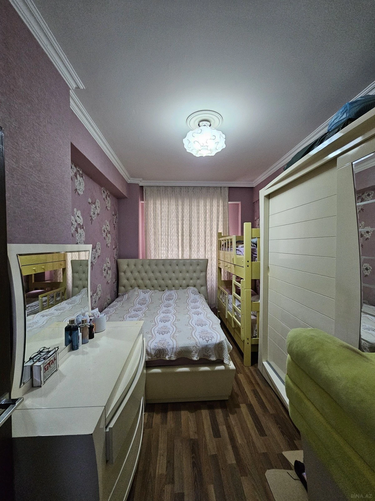 Satılır 2 otaqlı mənzil 58 m²