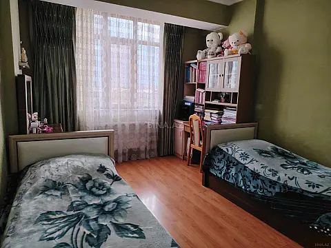 Satılır 3 otaqlı mənzil 96 m²