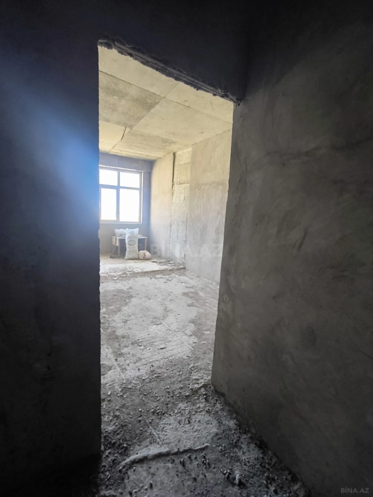 Satılır 3 otaqlı mənzil 138 m²