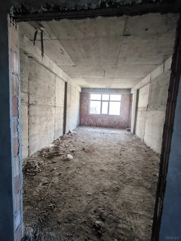 Satılır 3 otaqlı mənzil 138 m²