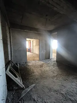 Satılır 3 otaqlı mənzil 138 m²