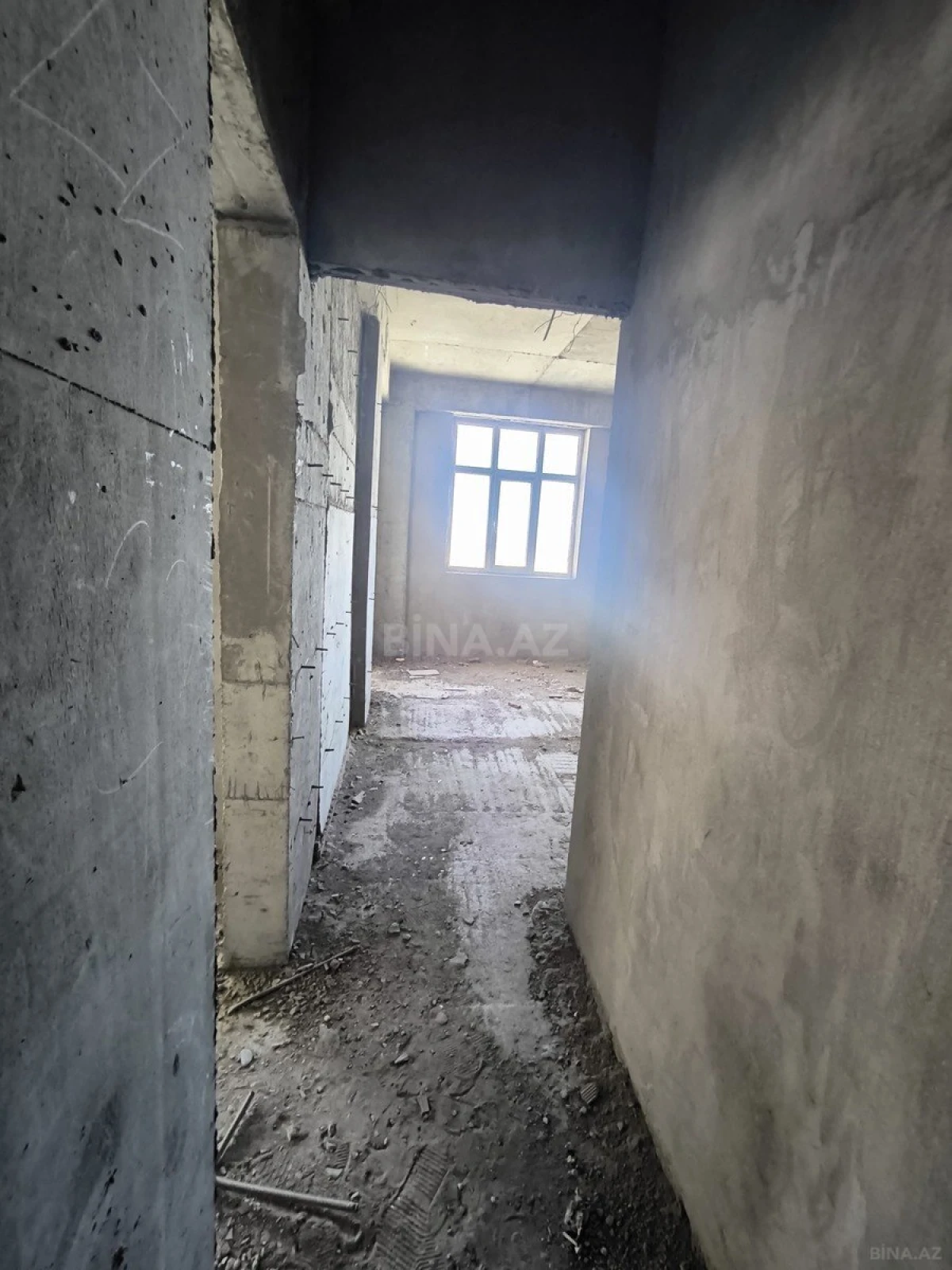 Satılır 3 otaqlı mənzil 138 m²