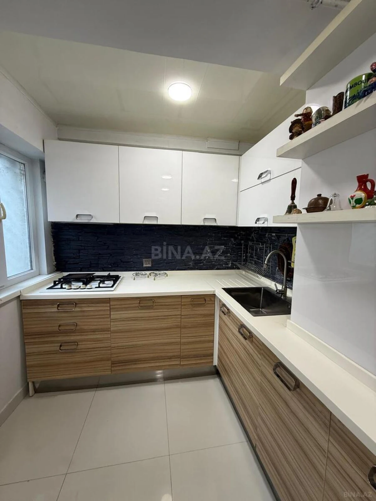 Satılır 2 otaqlı mənzil 75 m²