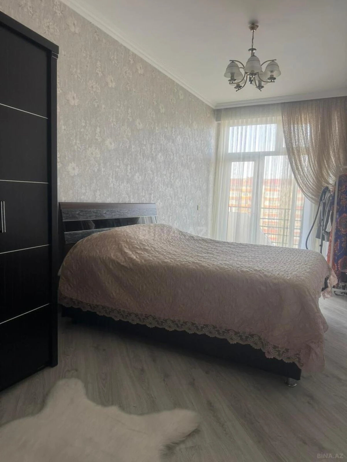 Satılır 2 otaqlı mənzil 85 m²