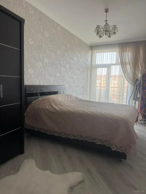 Satılır 2 otaqlı mənzil 85 m²