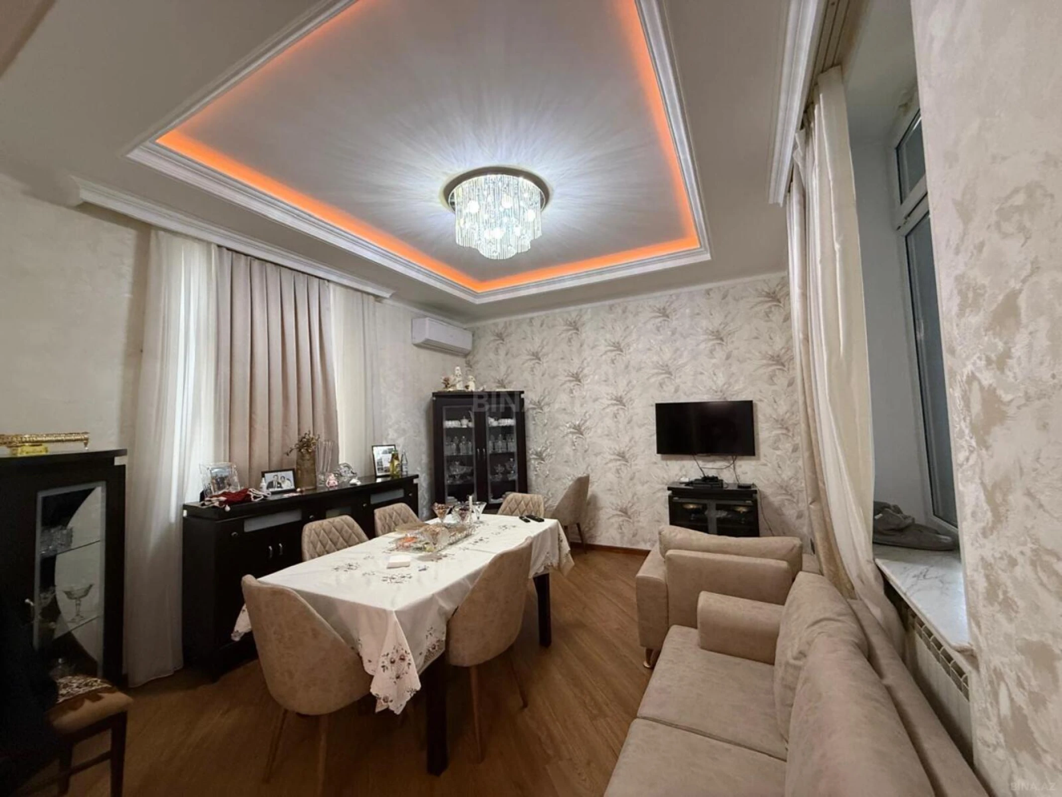 Satılır 3 otaqlı mənzil 127.7 m²
