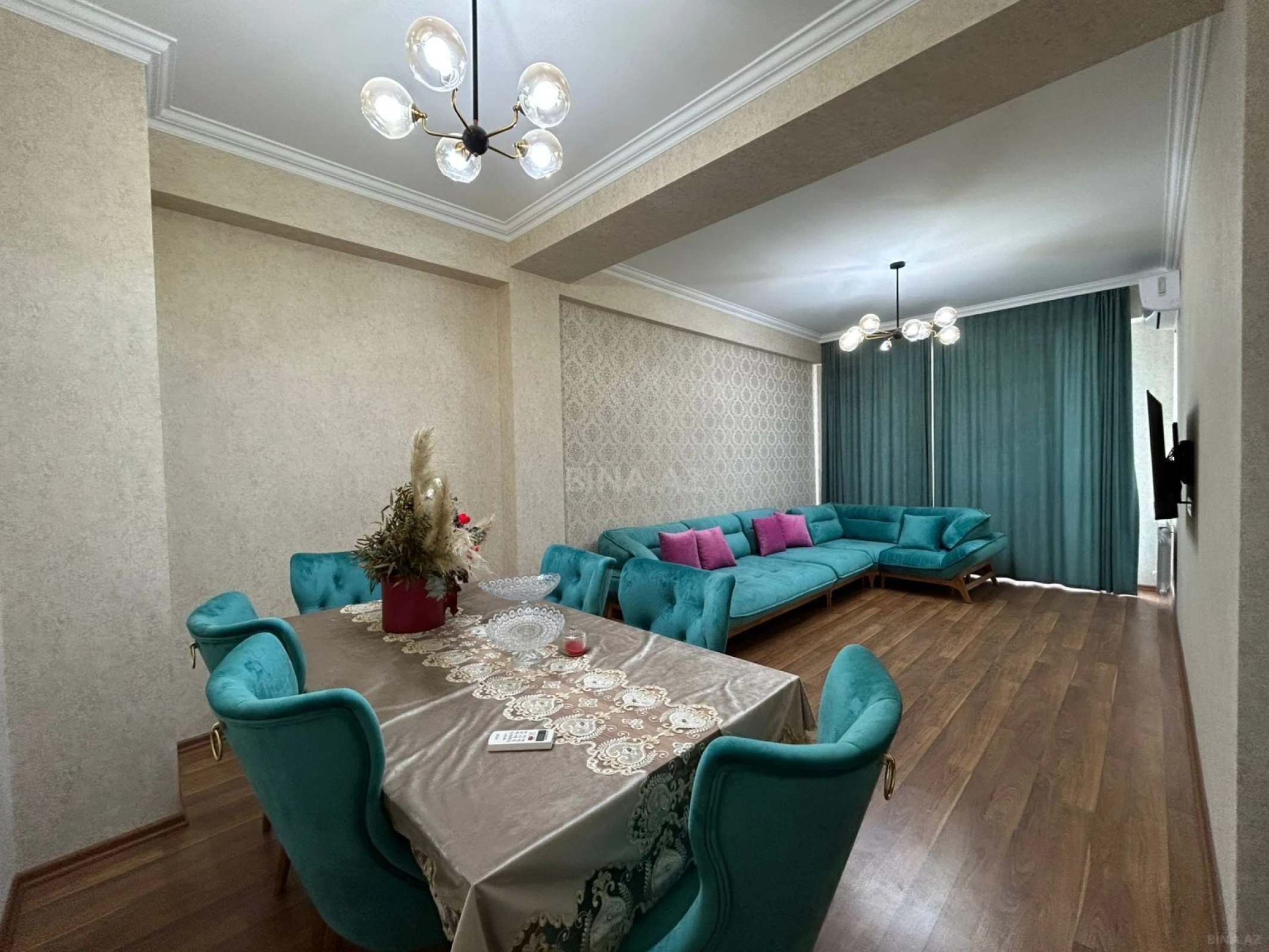 Satılır 2 otaqlı mənzil 79 m²