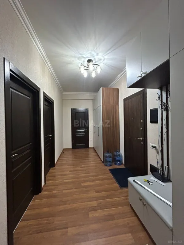 Satılır 2 otaqlı mənzil 79 m²