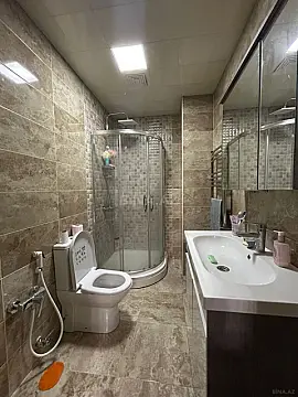 Satılır 2 otaqlı mənzil 79 m²