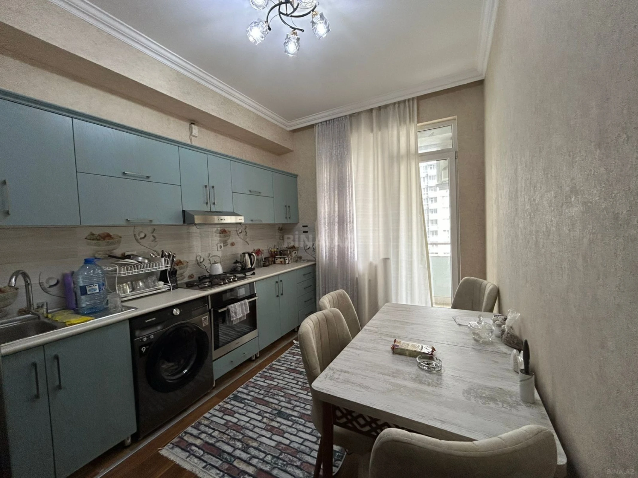 Satılır 2 otaqlı mənzil 79 m²