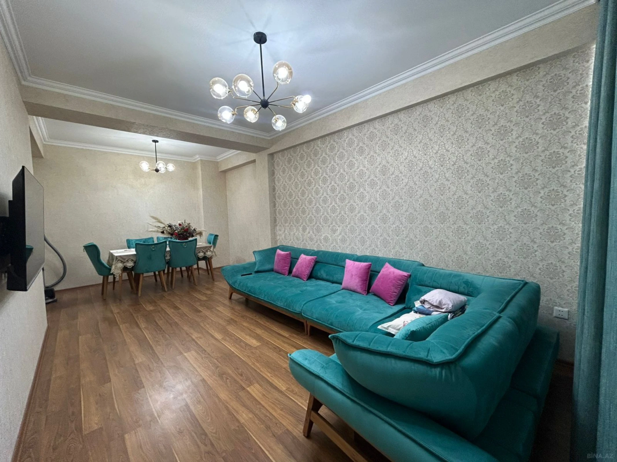 Satılır 2 otaqlı mənzil 79 m²