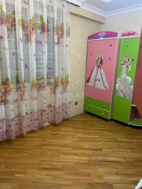 Kirayə verilir 3 otaqlı mənzil 91 m²