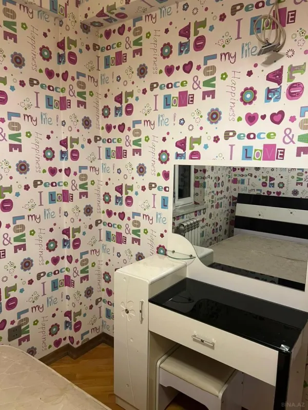 Kirayə verilir 3 otaqlı mənzil 91 m²