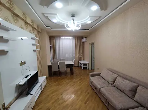 Kirayə verilir 2 otaqlı mənzil 60 m²