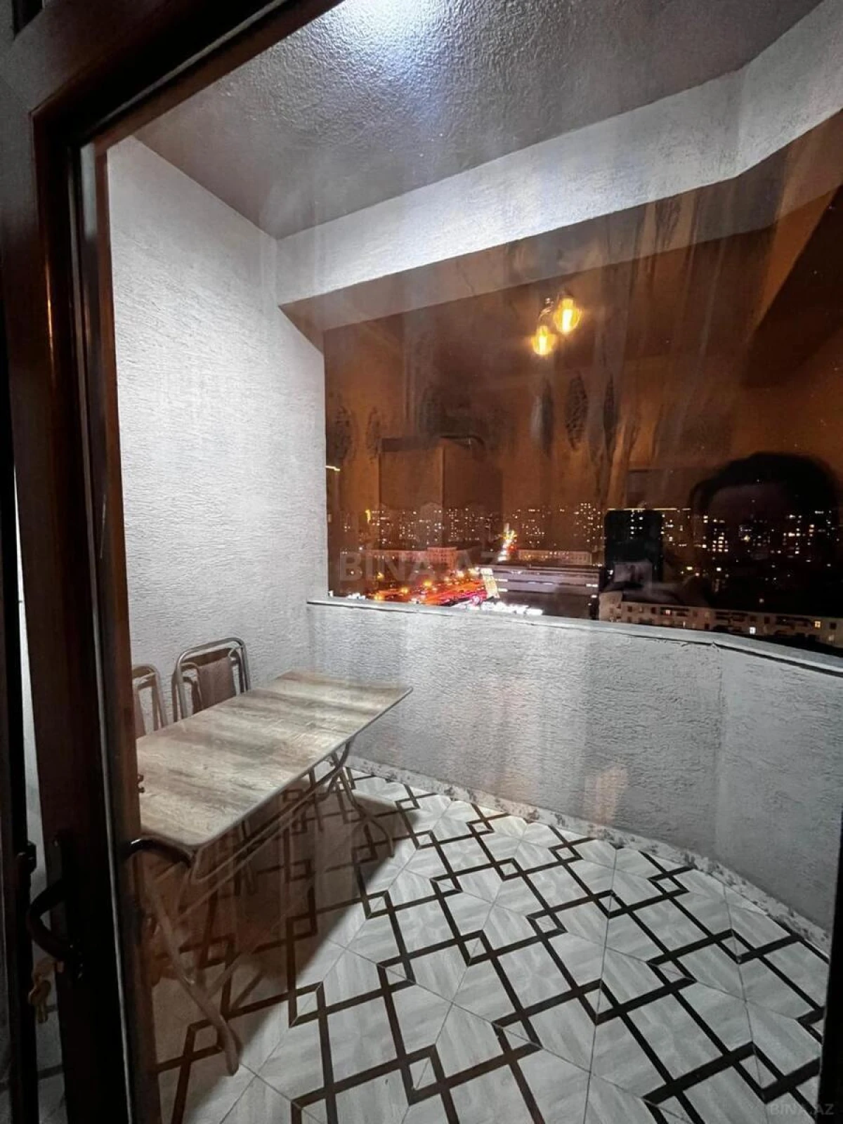 Kirayə verilir 2 otaqlı mənzil 85 m²