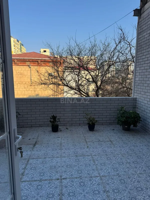 Kirayə verilir 2 otaqlı mənzil 65 m²
