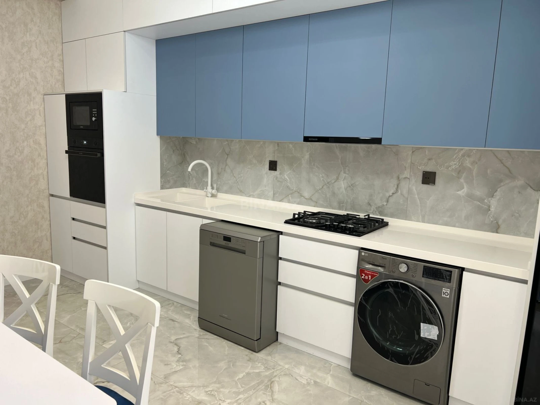 Kirayə verilir 3 otaqlı mənzil 115 m²