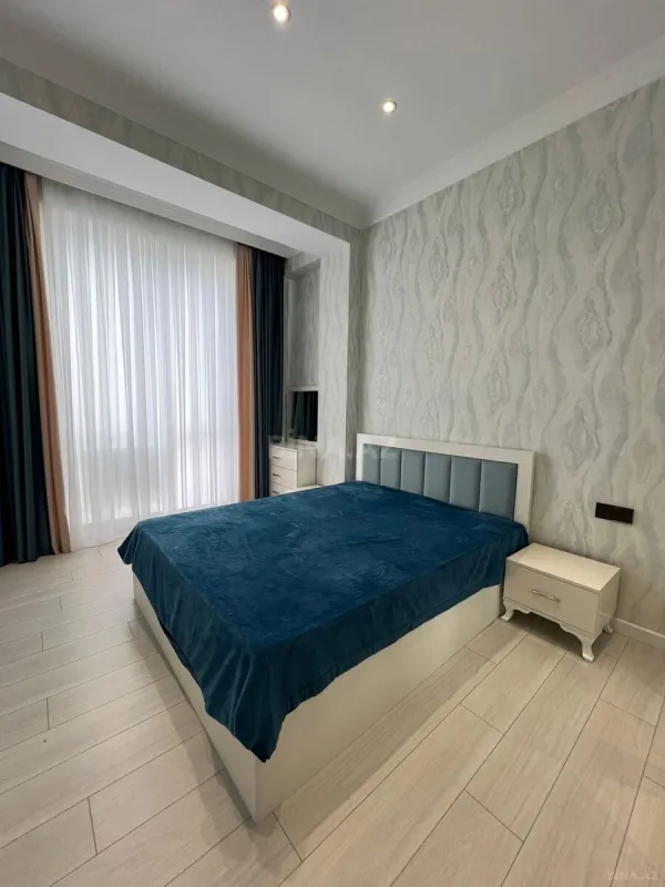 Kirayə verilir 3 otaqlı mənzil 115 m²