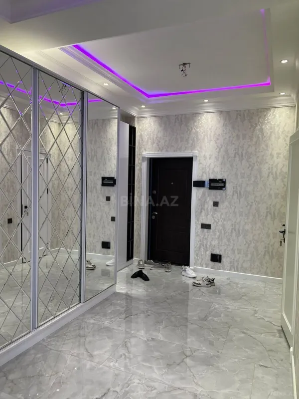 Kirayə verilir 3 otaqlı mənzil 115 m²