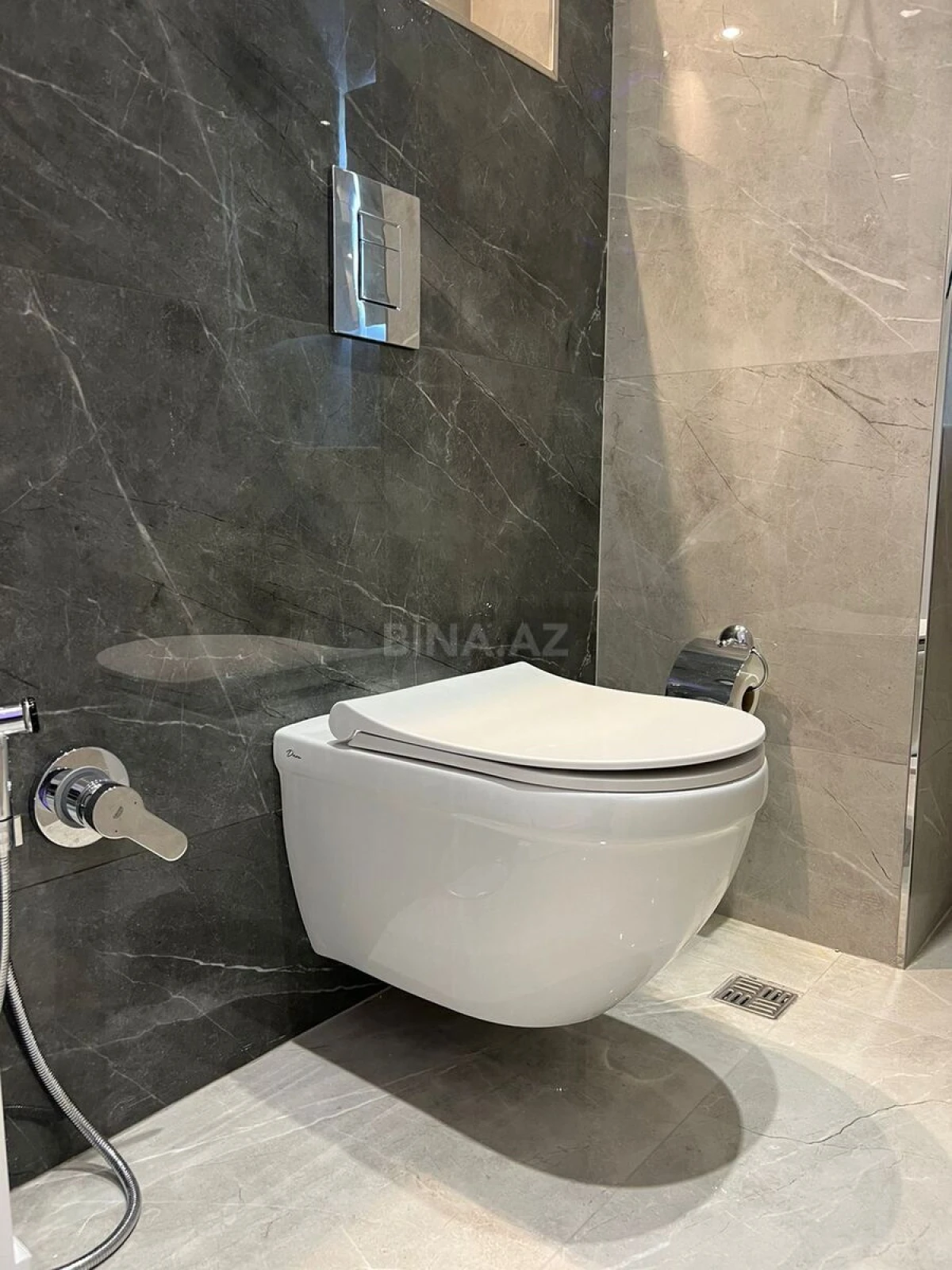 Kirayə verilir 3 otaqlı mənzil 115 m²