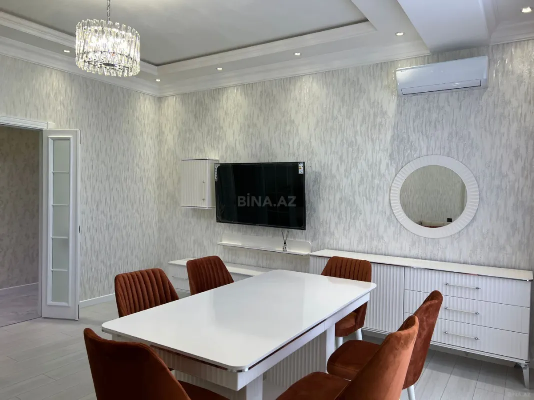 Kirayə verilir 3 otaqlı mənzil 115 m²