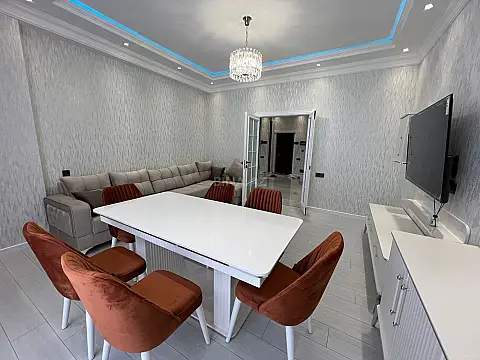 Kirayə verilir 3 otaqlı mənzil 115 m²