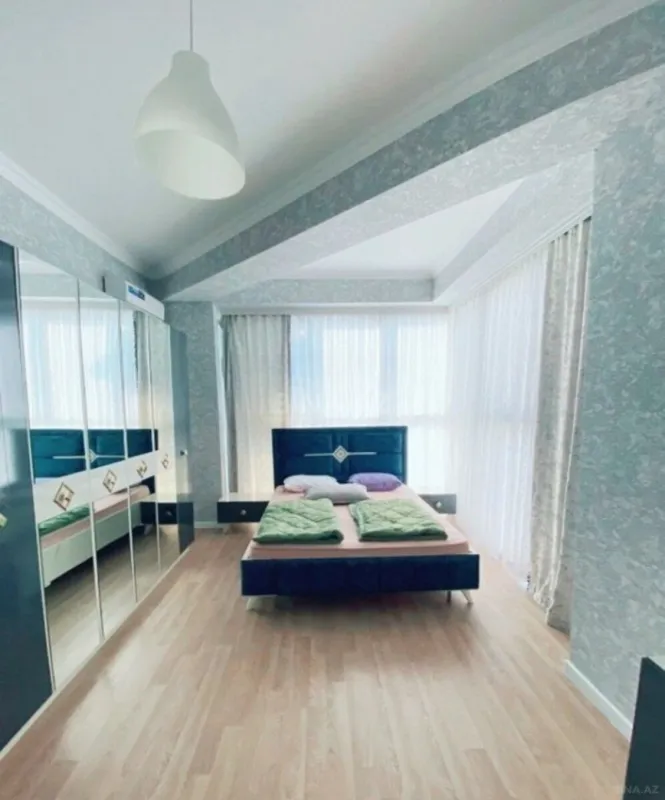 Kirayə verilir 3 otaqlı mənzil 102 m²