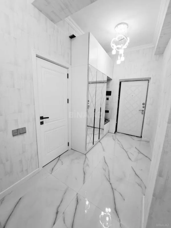 Kirayə verilir 3 otaqlı mənzil 102 m²