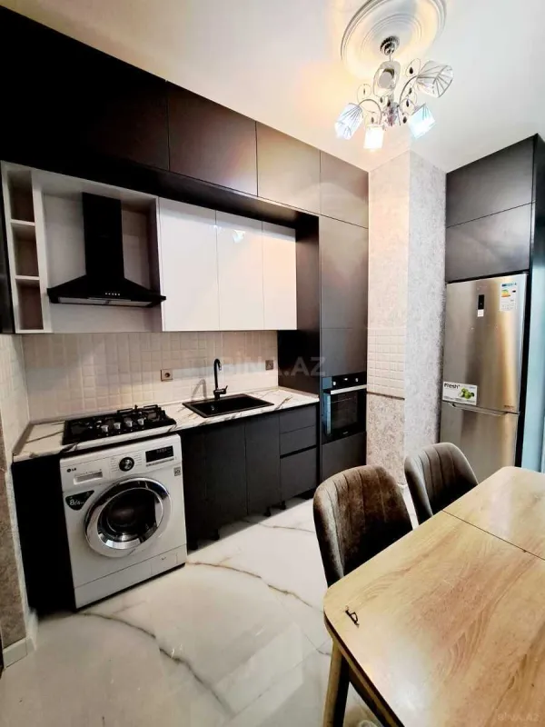 Kirayə verilir 3 otaqlı mənzil 102 m²