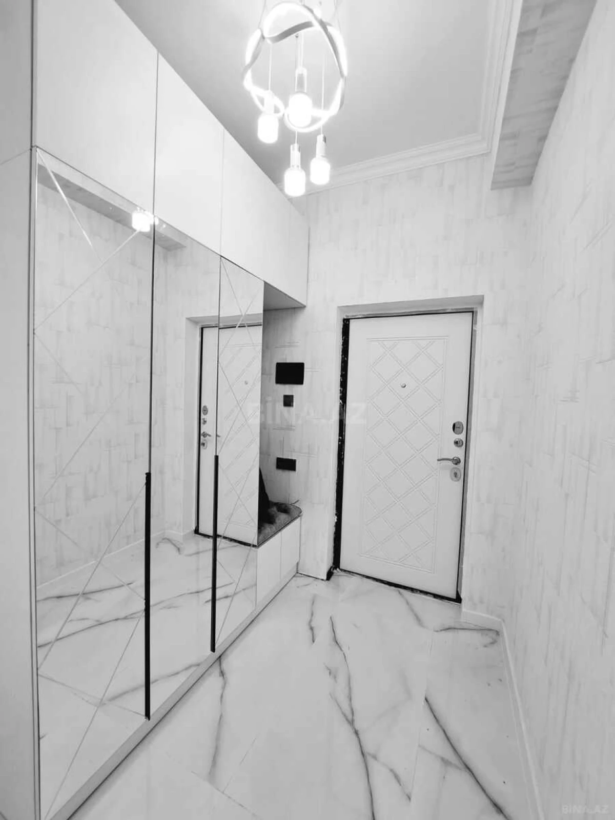 Kirayə verilir 3 otaqlı mənzil 102 m²