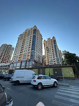 Kirayə verilir 3 otaqlı mənzil 102 m² — Bakı 3 otaq 102.00 m²