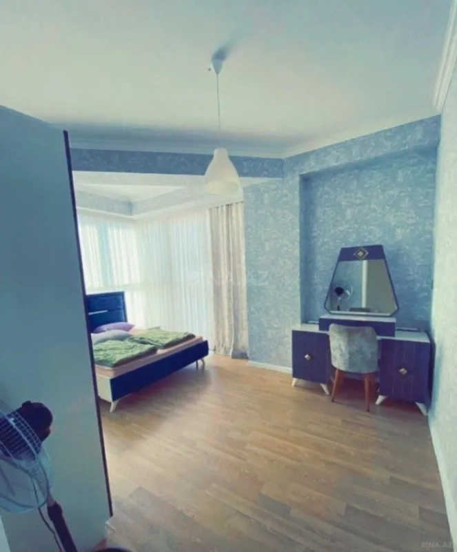 Kirayə verilir 3 otaqlı mənzil 102 m²