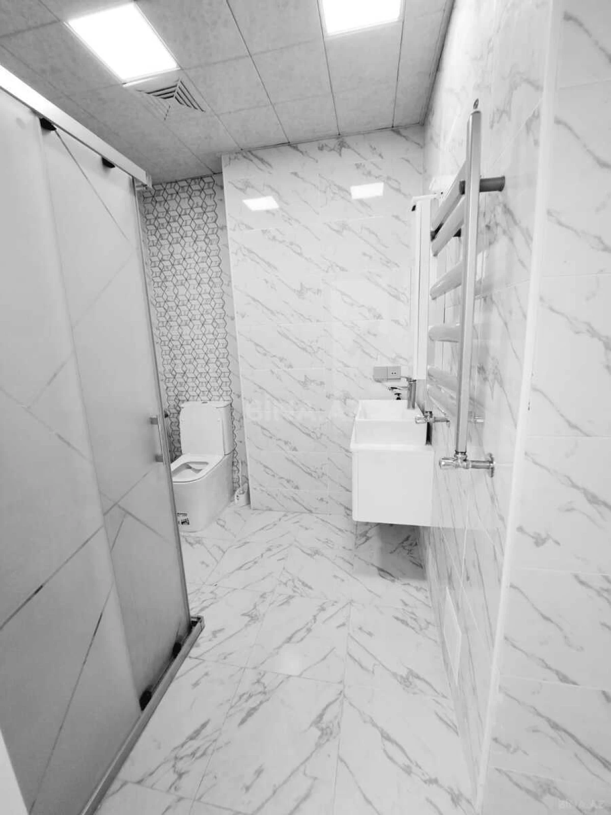 Kirayə verilir 3 otaqlı mənzil 102 m²