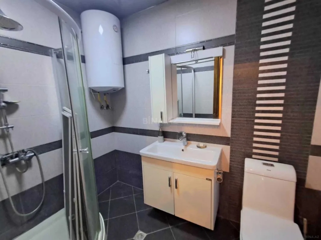 Kirayə verilir 3 otaqlı mənzil 135 m²