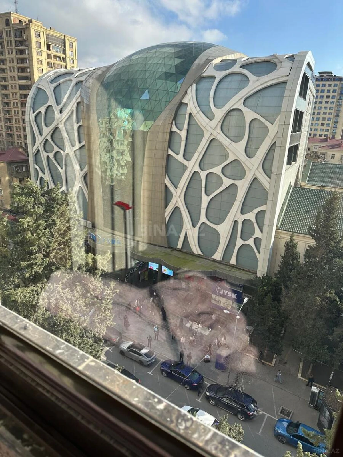 Kirayə verilir 2 otaqlı mənzil 65 m²