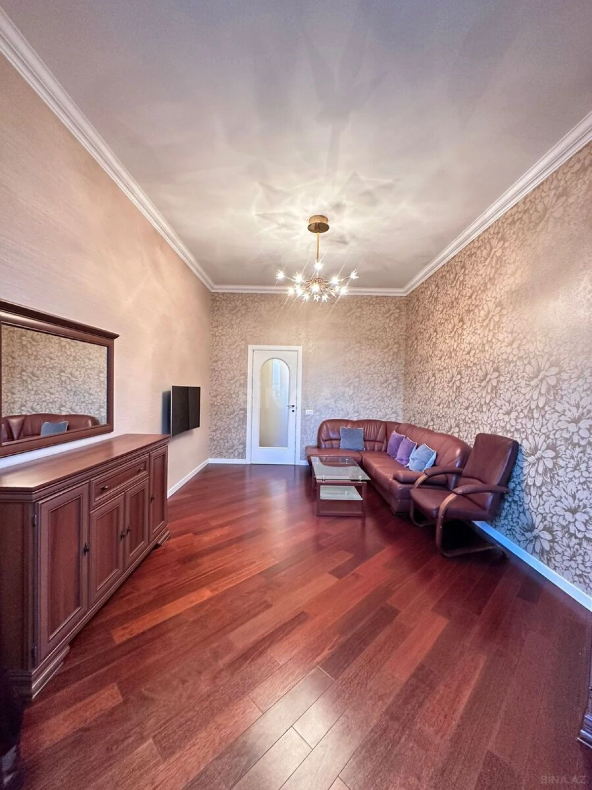 Kirayə verilir 3 otaqlı mənzil 100 m²