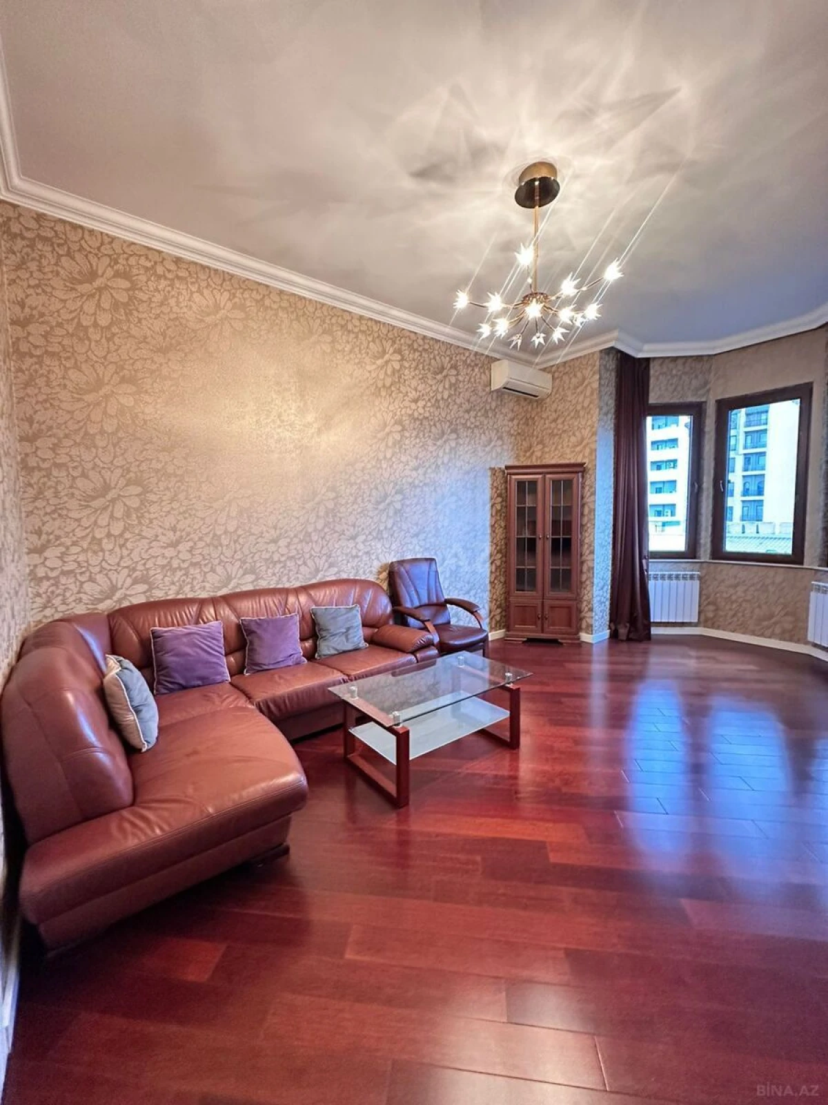 Kirayə verilir 3 otaqlı mənzil 100 m²