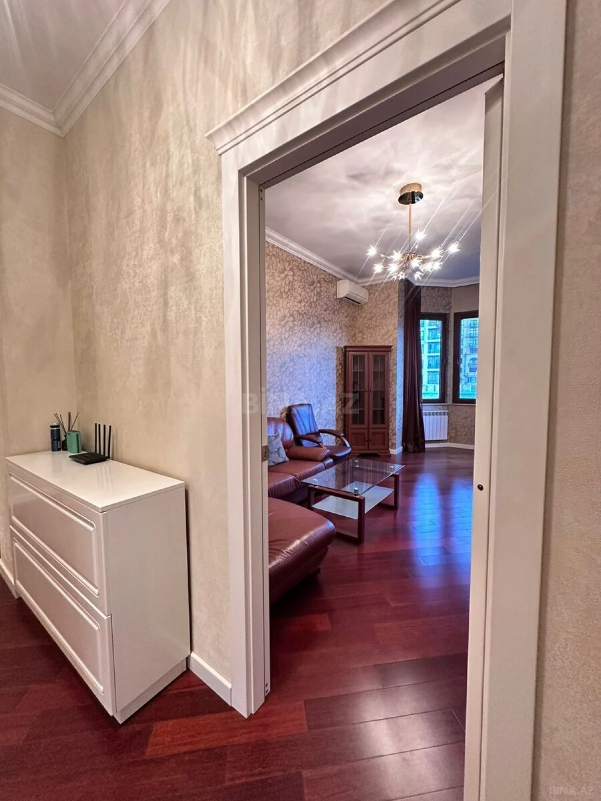 Kirayə verilir 3 otaqlı mənzil 100 m²