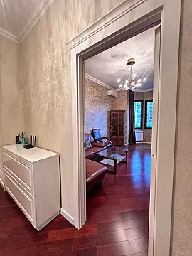 Kirayə verilir 3 otaqlı mənzil 100 m²