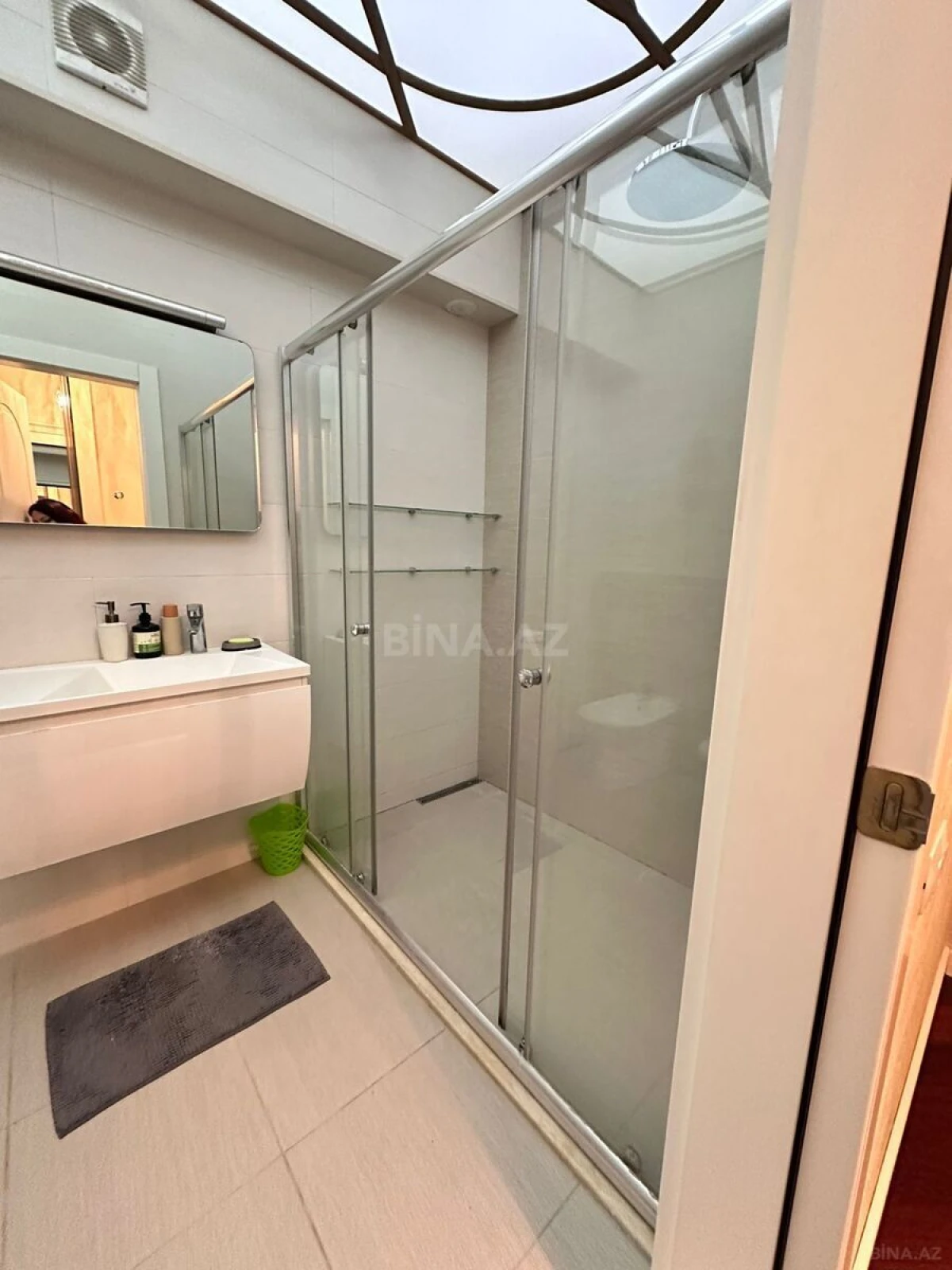 Kirayə verilir 3 otaqlı mənzil 100 m²