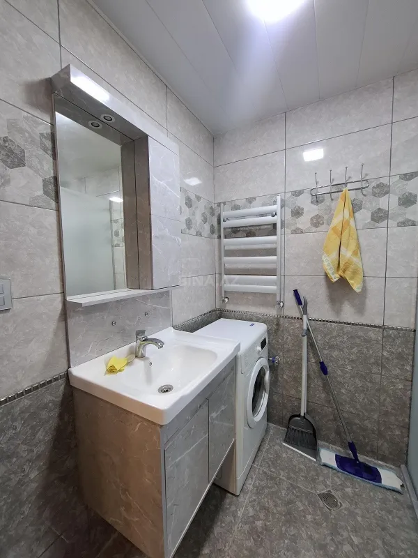 Satılır 2 otaqlı mənzil 57 m²
