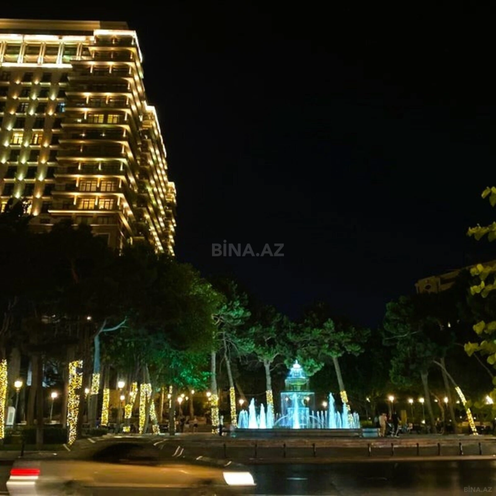 Satılır 4 otaqlı mənzil 180 m²