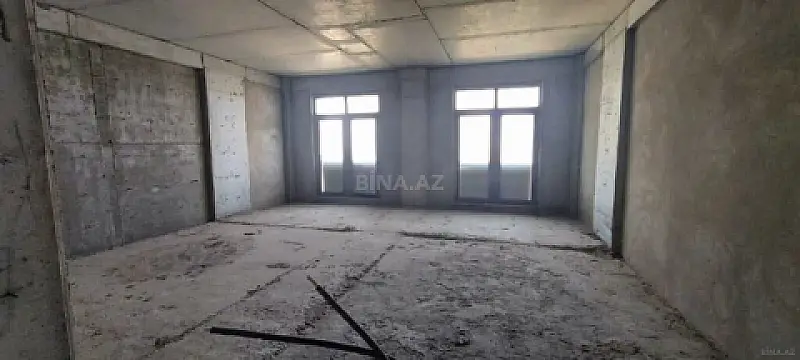 Satılır 4 otaqlı mənzil 180 m²