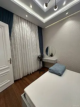 Kirayə verilir 2 otaqlı mənzil 70 m²