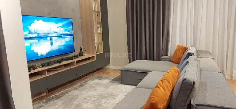 Satılır 3 otaqlı mənzil 130 m²