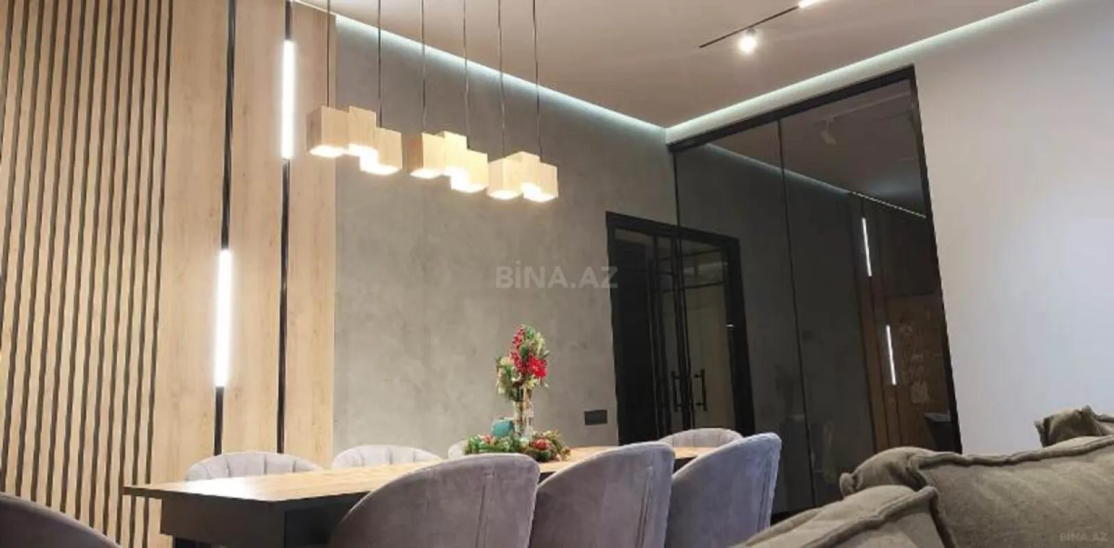 Satılır 3 otaqlı mənzil 130 m²