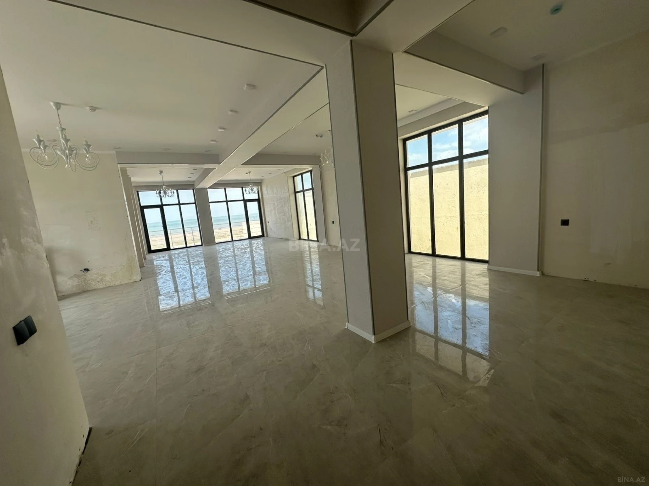 Satılır obyekt 540 m²